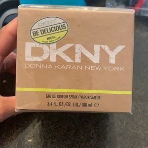 DKNY Be delicious eau de parfum spray